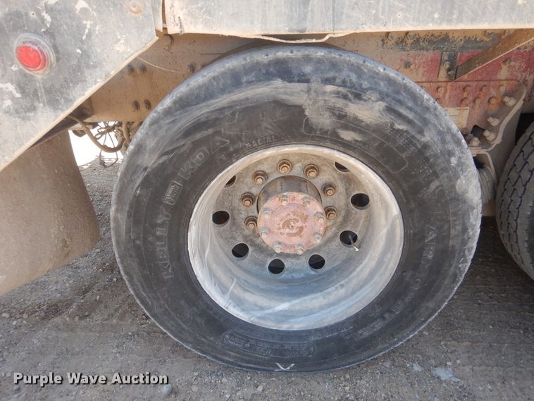 image for item DL0328 2005 Sterling LT9  ready mix truck