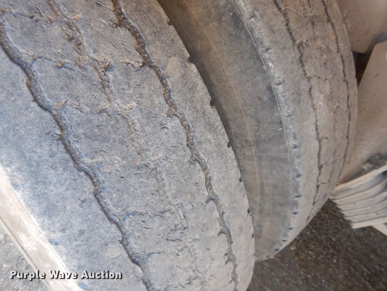 image for item DL0328 2005 Sterling LT9  ready mix truck