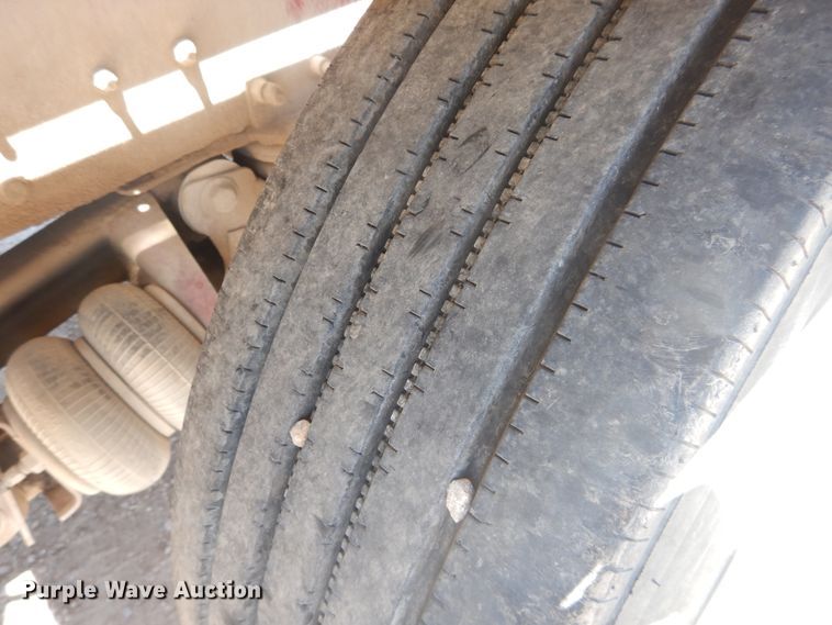 image for item DL0328 2005 Sterling LT9  ready mix truck