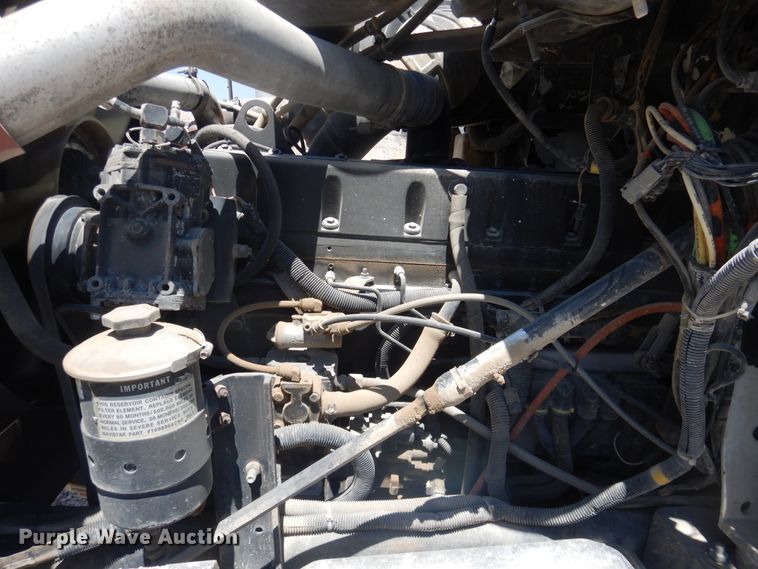 image for item DL0329 2000 International 5500i  ready mix truck