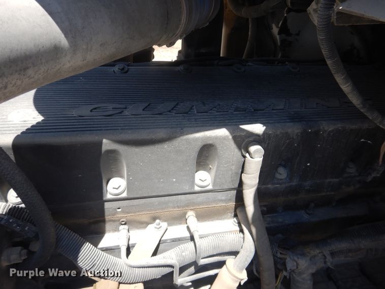 image for item DL0329 2000 International 5500i  ready mix truck