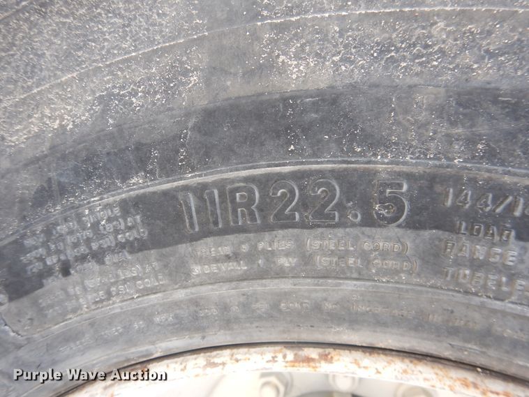 image for item DL0329 2000 International 5500i  ready mix truck