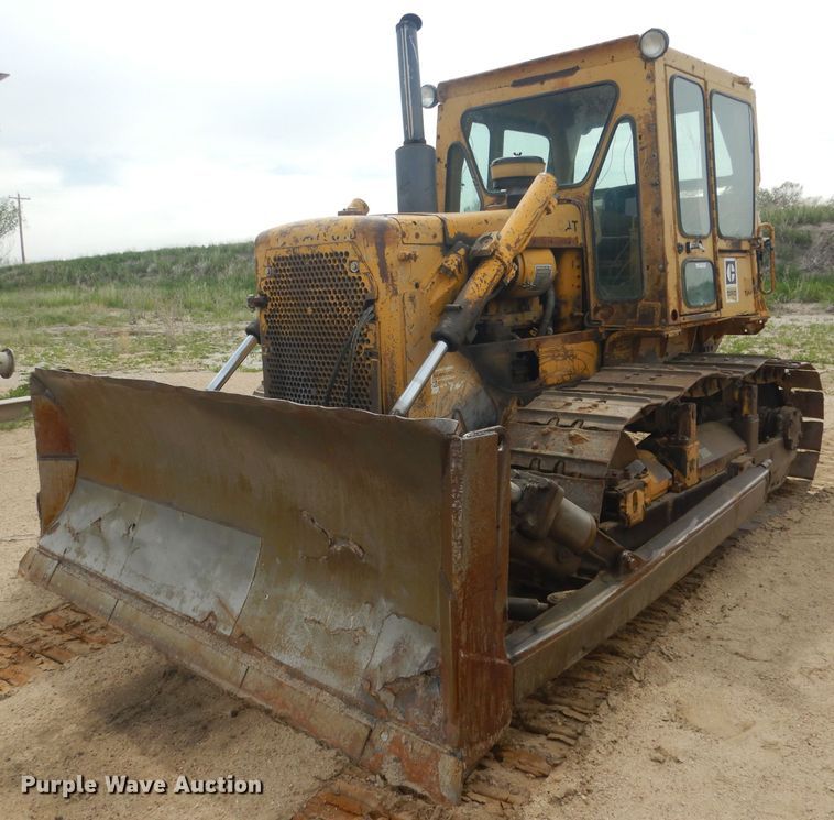 image for item FI9100 Caterpillar D6D  dozer