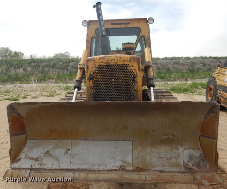 image for item FI9100 Caterpillar D6D  dozer