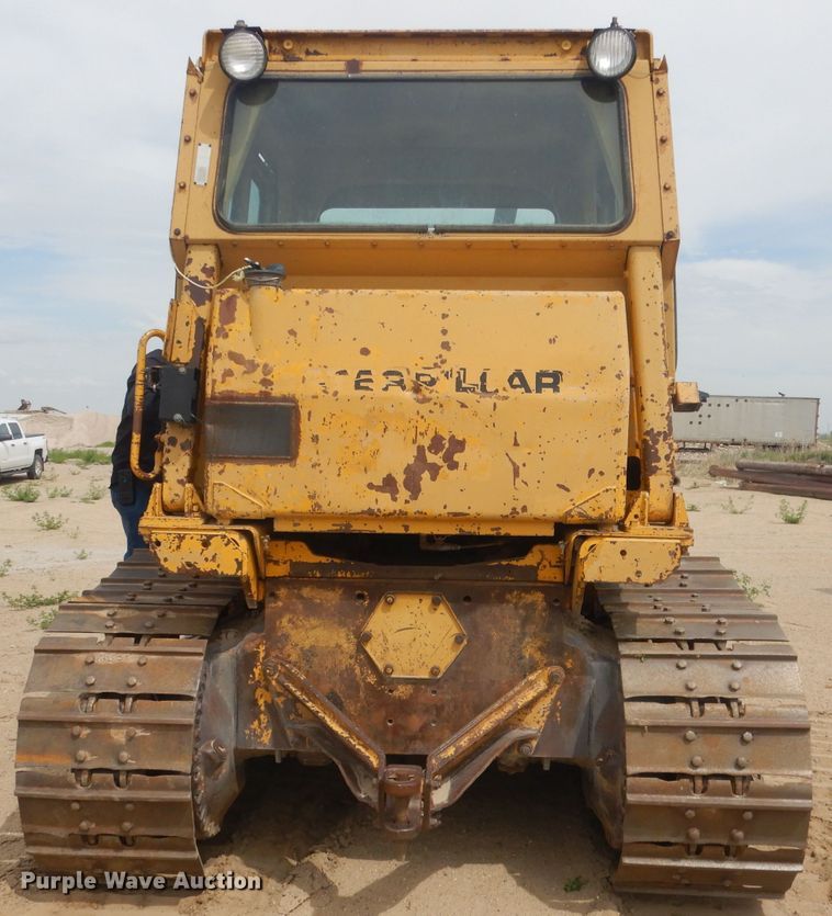 image for item FI9100 Caterpillar D6D  dozer