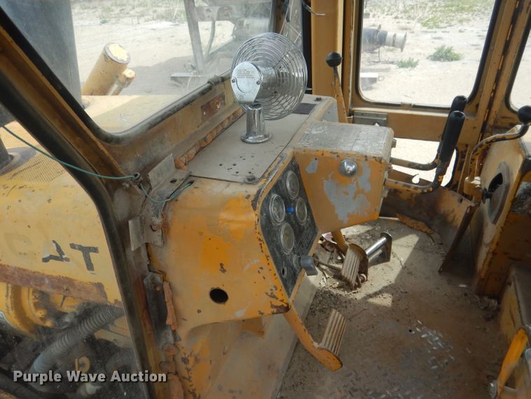image for item FI9100 Caterpillar D6D  dozer