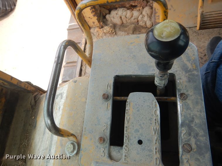 image for item FI9100 Caterpillar D6D  dozer