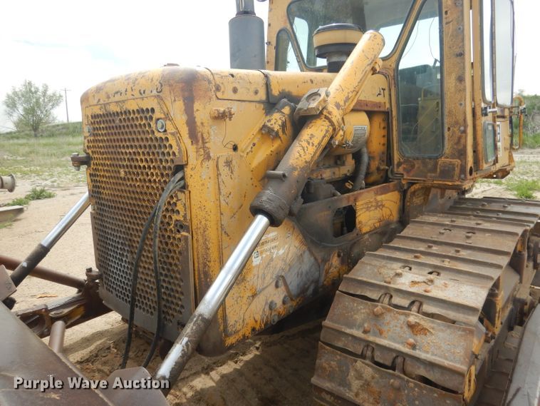 image for item FI9100 Caterpillar D6D  dozer