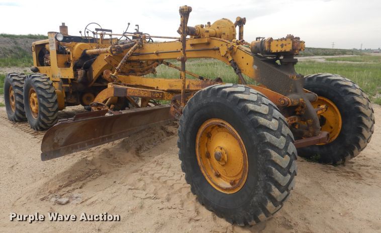 image for item FI9102 1961 Caterpillar 12E  rigid frame motor grader