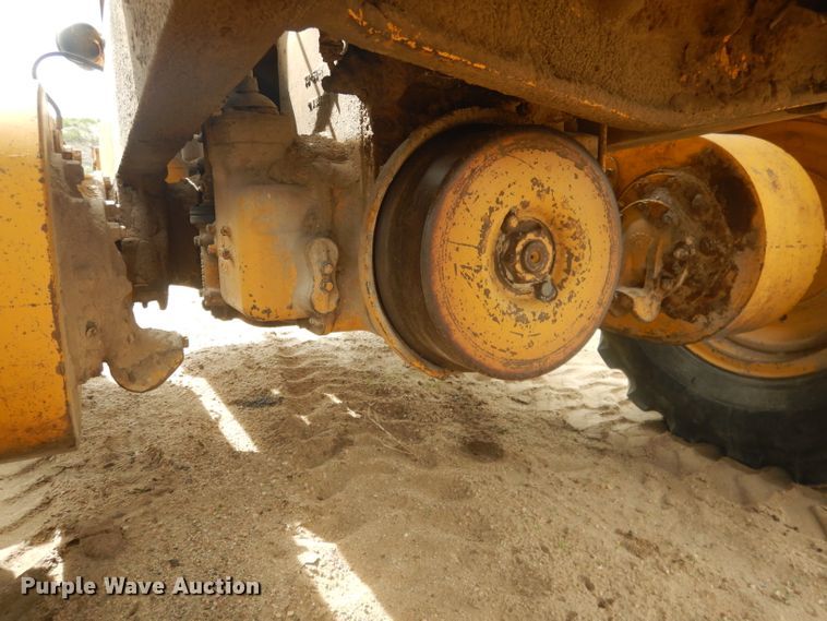 image for item FI9102 1961 Caterpillar 12E  rigid frame motor grader