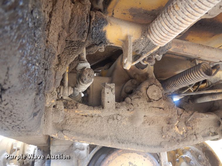 image for item FI9102 1961 Caterpillar 12E  rigid frame motor grader