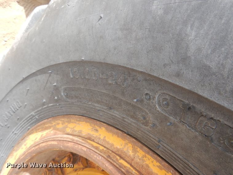 image for item FI9102 1961 Caterpillar 12E  rigid frame motor grader