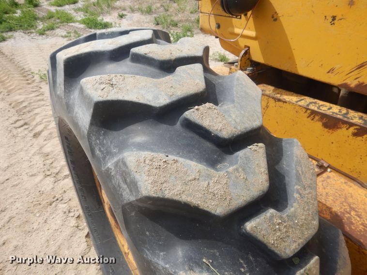 image for item FI9102 1961 Caterpillar 12E  rigid frame motor grader