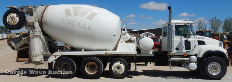 image for item GC9931 2007 Mack CV513  ready mix truck