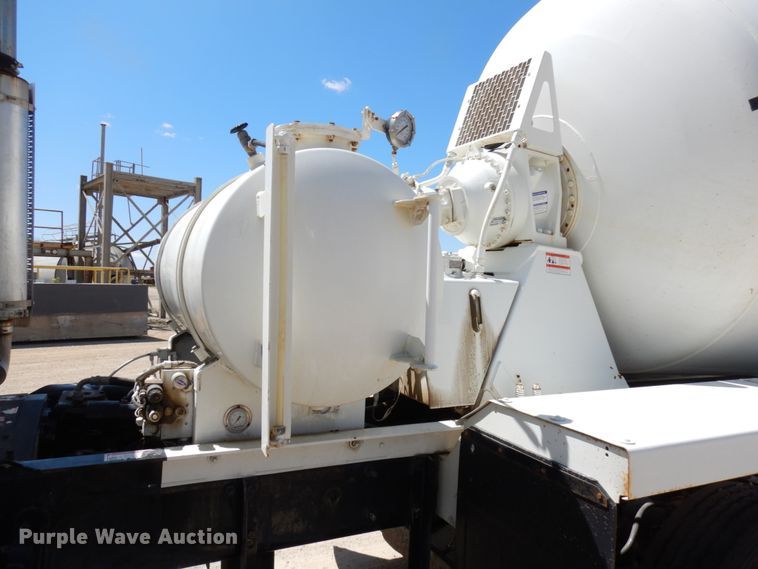 image for item GC9931 2007 Mack CV513  ready mix truck