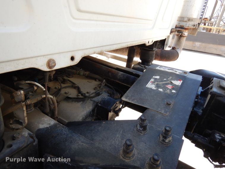 image for item GC9931 2007 Mack CV513  ready mix truck