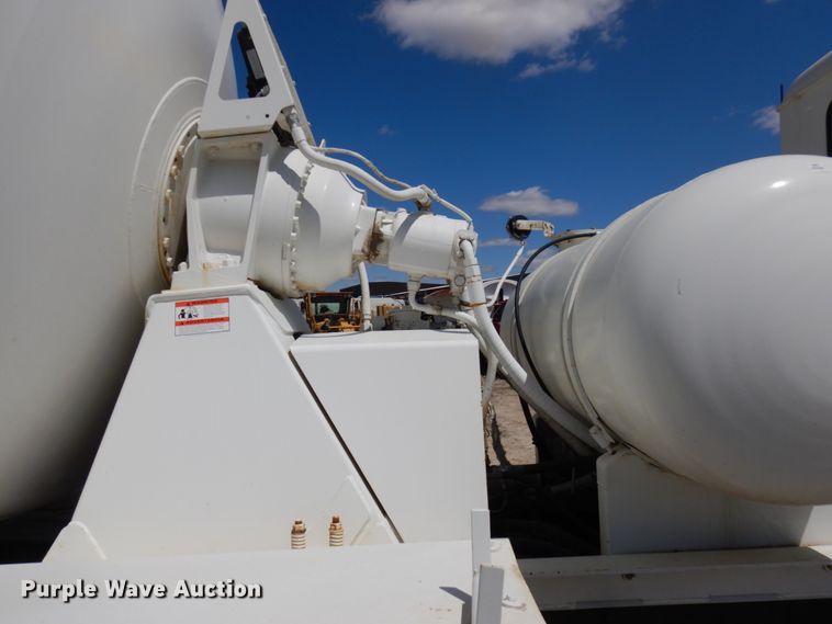 image for item GC9931 2007 Mack CV513  ready mix truck