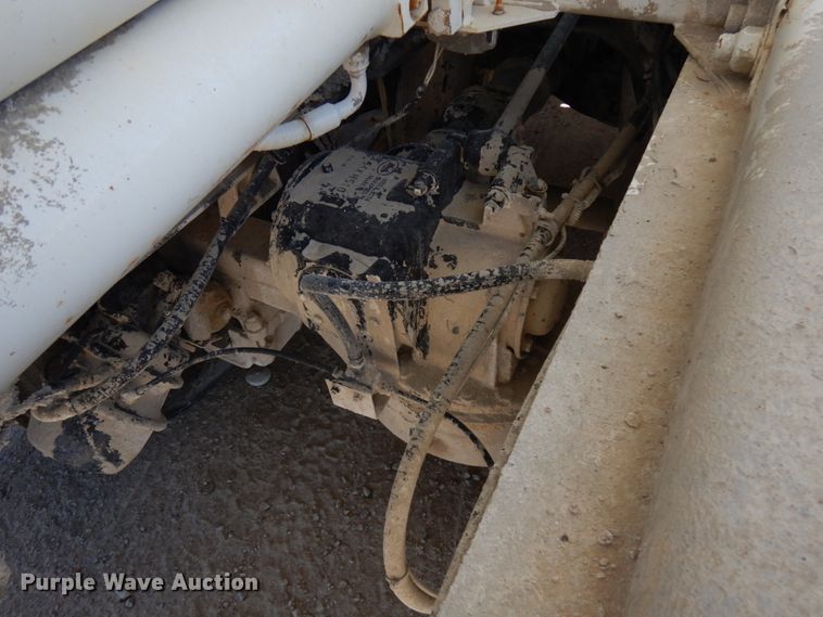 image for item GC9931 2007 Mack CV513  ready mix truck