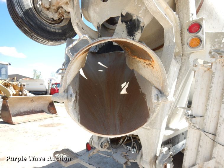 image for item GC9931 2007 Mack CV513  ready mix truck