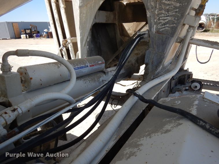 image for item GC9931 2007 Mack CV513  ready mix truck