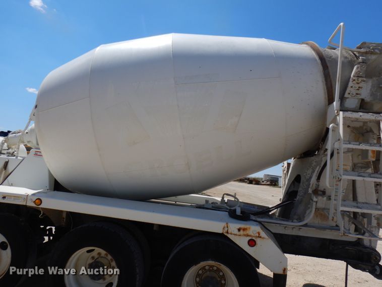 image for item GC9931 2007 Mack CV513  ready mix truck