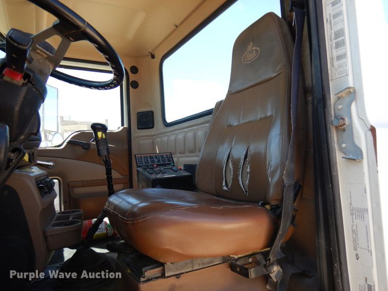 image for item GC9931 2007 Mack CV513  ready mix truck