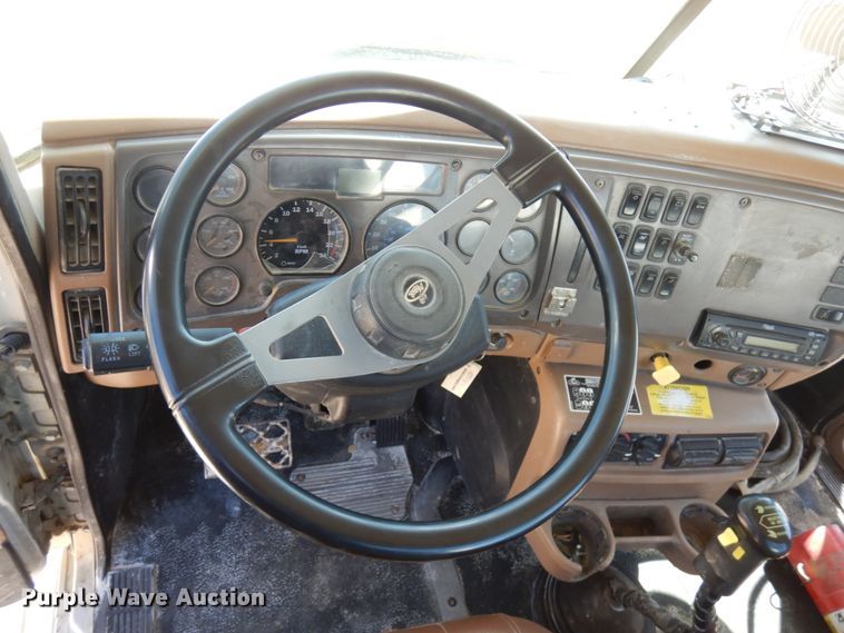 image for item GC9931 2007 Mack CV513  ready mix truck