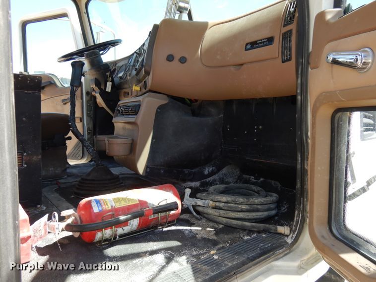 image for item GC9931 2007 Mack CV513  ready mix truck