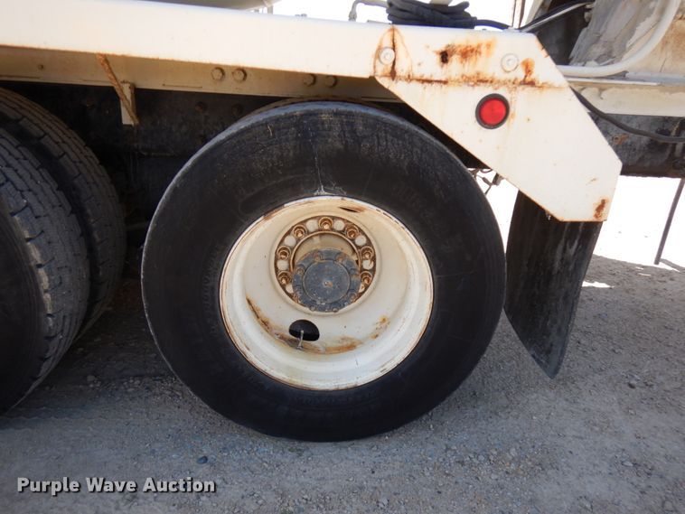 image for item GC9931 2007 Mack CV513  ready mix truck