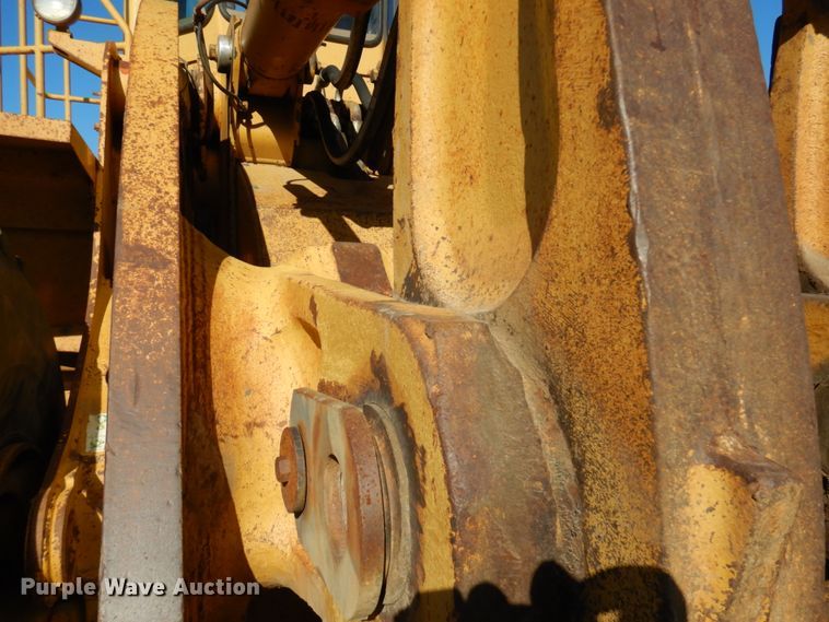 image for item GC9933 1993 Caterpillar 980F  wheel loader