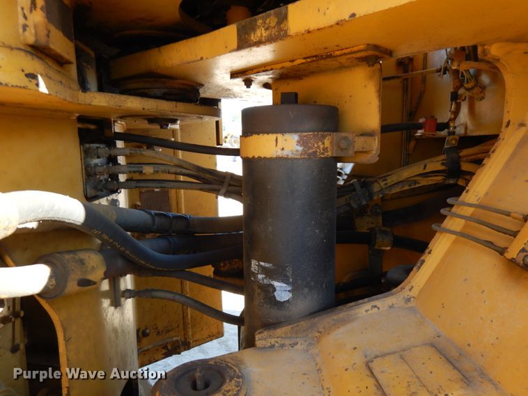 image for item GC9933 1993 Caterpillar 980F  wheel loader