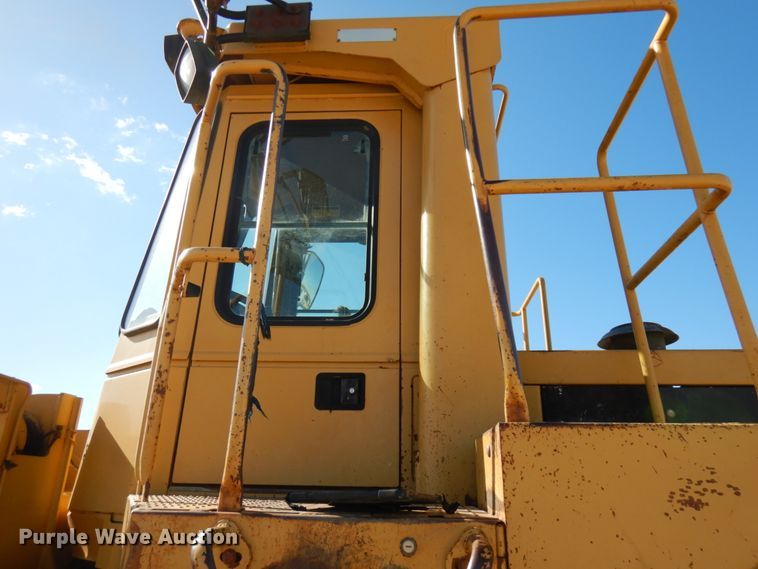 image for item GC9933 1993 Caterpillar 980F  wheel loader