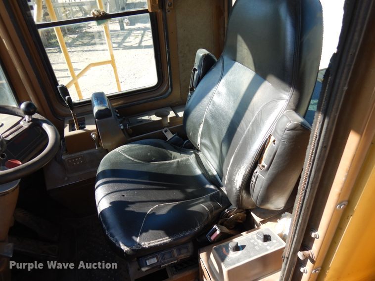 image for item GC9933 1993 Caterpillar 980F  wheel loader