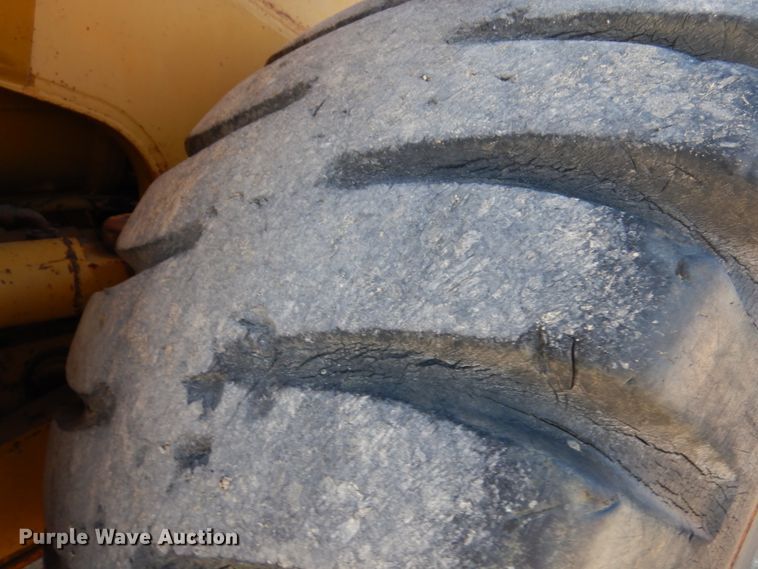 image for item GC9933 1993 Caterpillar 980F  wheel loader