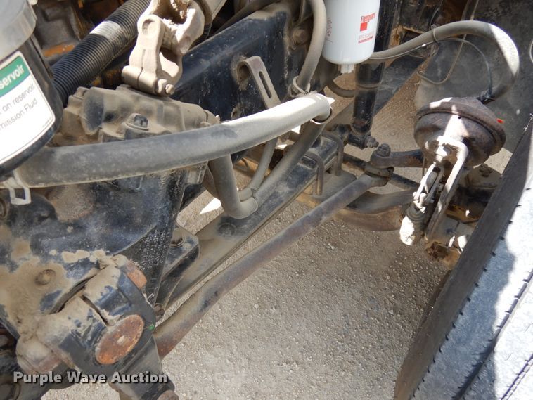 image for item GC9934 2005 Freightliner FLD  semi truck