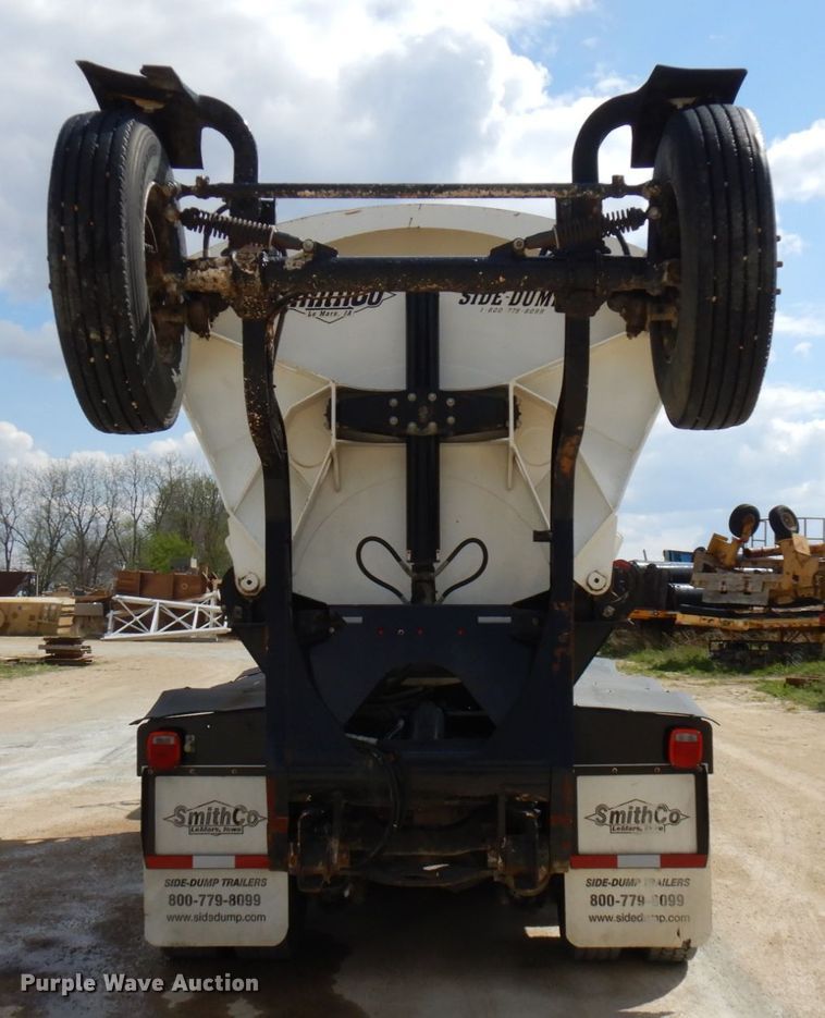 image for item GC9935 2000 Mack RD690S  dump truck