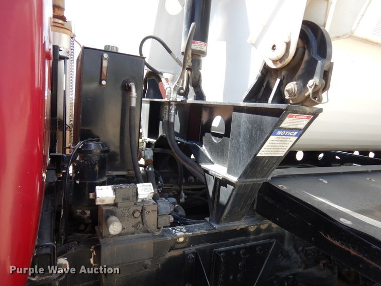 image for item GC9935 2000 Mack RD690S  dump truck