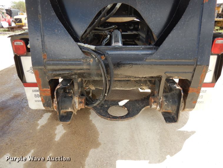 image for item GC9935 2000 Mack RD690S  dump truck