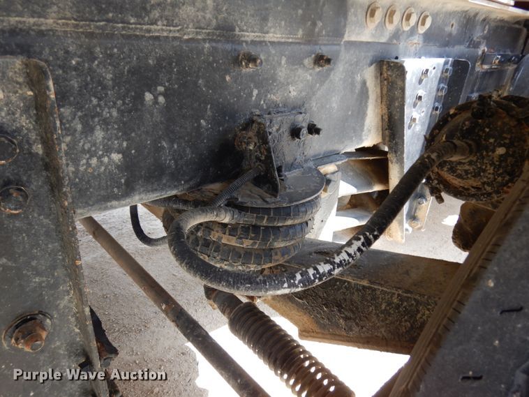 image for item GC9935 2000 Mack RD690S  dump truck