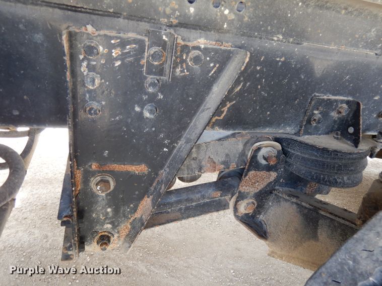 image for item GC9935 2000 Mack RD690S  dump truck