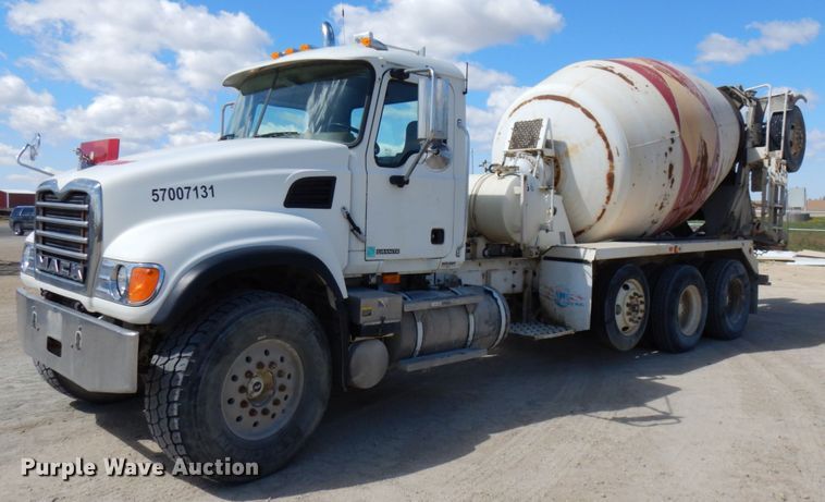 image for item GC9936 2007 Mack CV513  ready mix truck