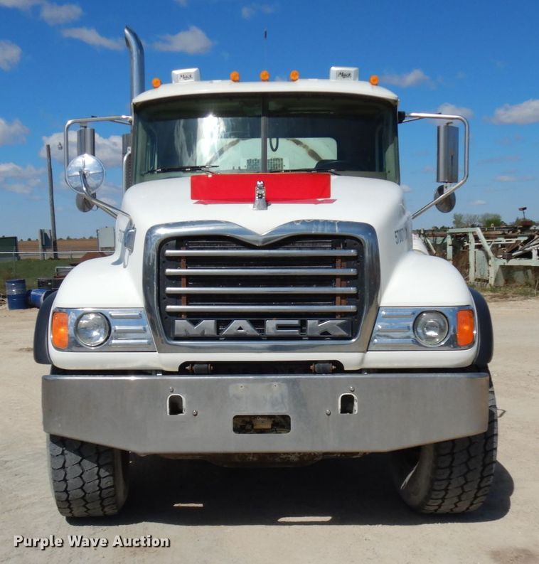 image for item GC9936 2007 Mack CV513  ready mix truck