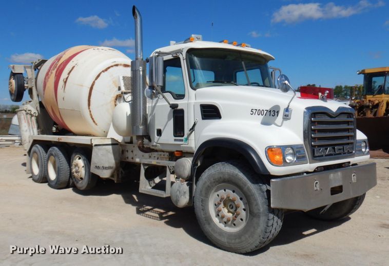 image for item GC9936 2007 Mack CV513  ready mix truck