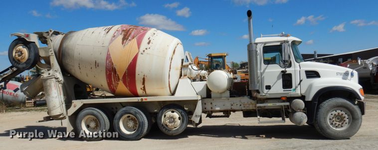 image for item GC9936 2007 Mack CV513  ready mix truck