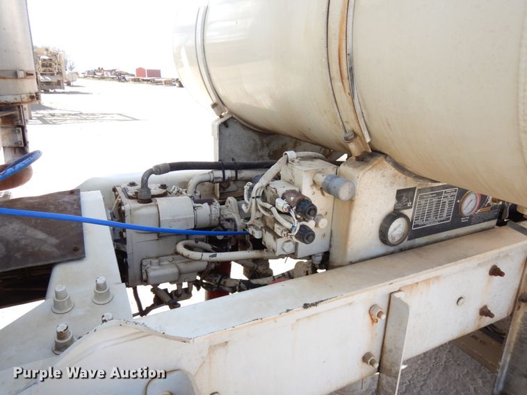 image for item GC9936 2007 Mack CV513  ready mix truck