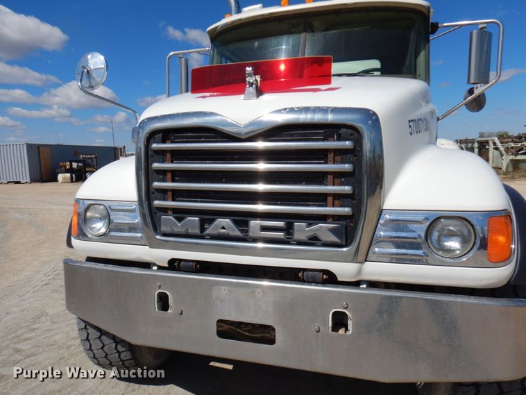 image for item GC9936 2007 Mack CV513  ready mix truck