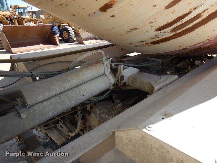 image for item GC9936 2007 Mack CV513  ready mix truck