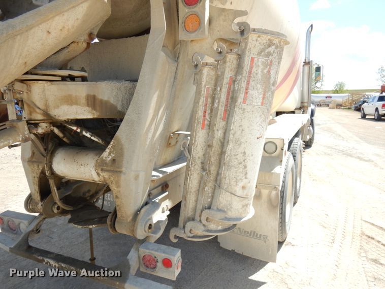 image for item GC9936 2007 Mack CV513  ready mix truck