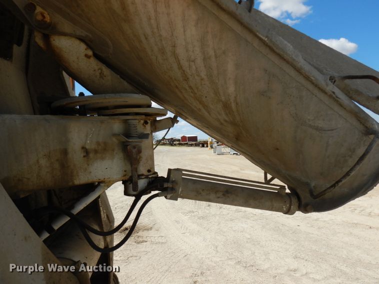 image for item GC9936 2007 Mack CV513  ready mix truck