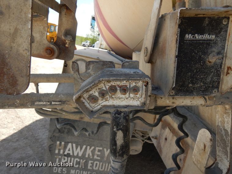 image for item GC9936 2007 Mack CV513  ready mix truck